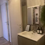 Maison Rebecca Κάρπι