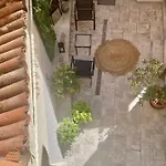 Maison Rebecca Κάρπι