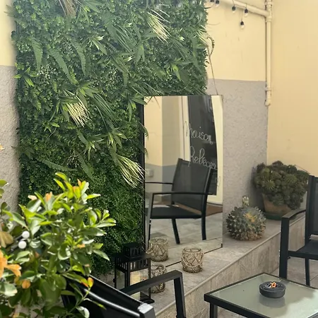 Πανσιόν Maison Rebecca